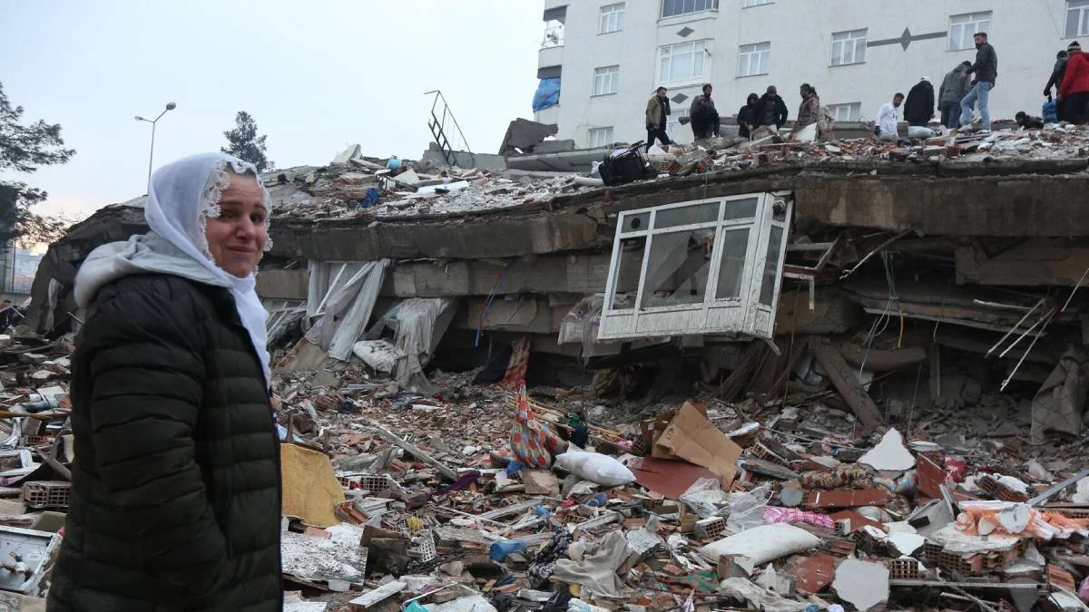 Deprem yardımı nasıl ve nereden yapılır? (AFAD-Kızılay)