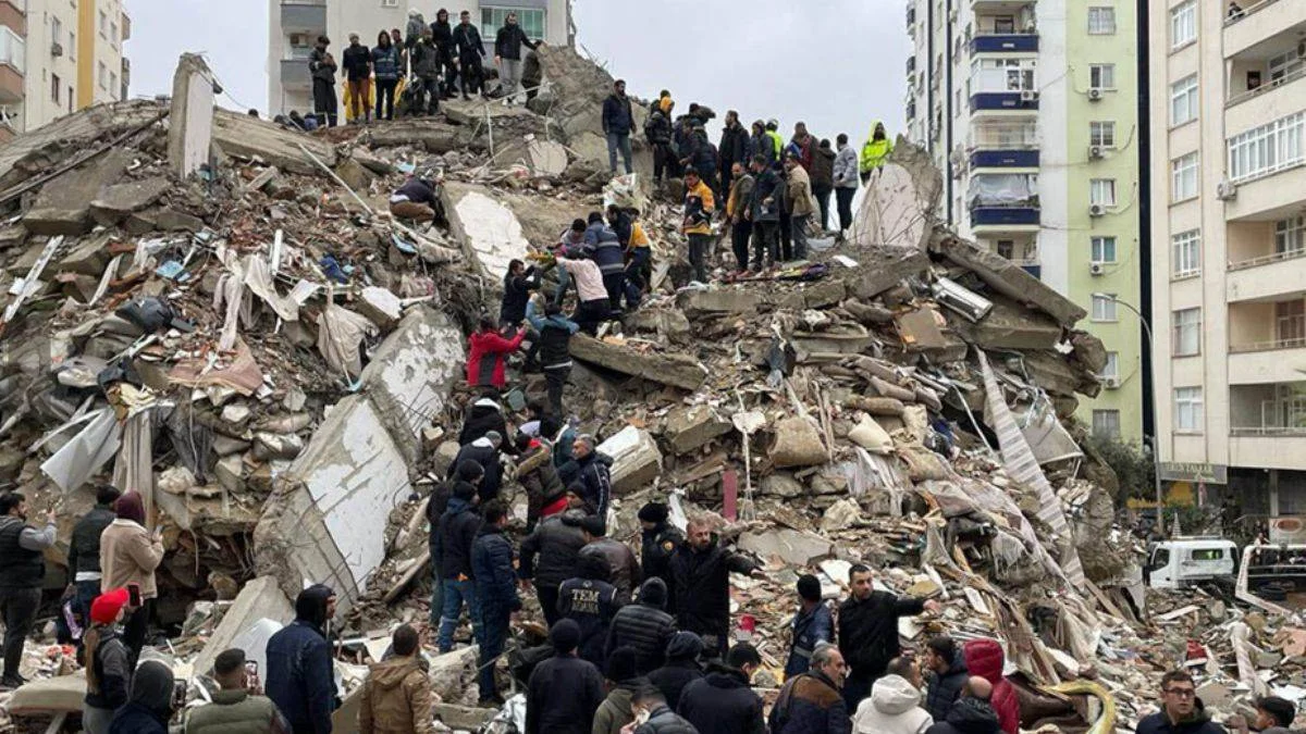 Dünya, Türkiye'deki depremleri konuşuyor