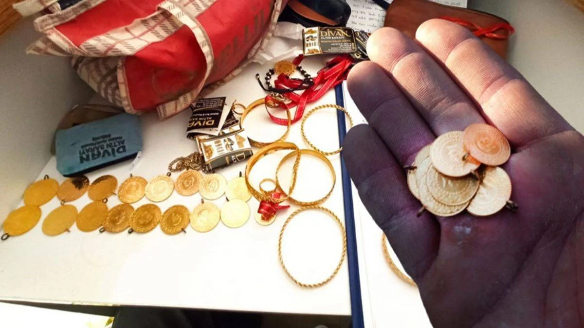 Enkazda bulunan sahipsiz 'yastık altı' birikimler ne oldu?