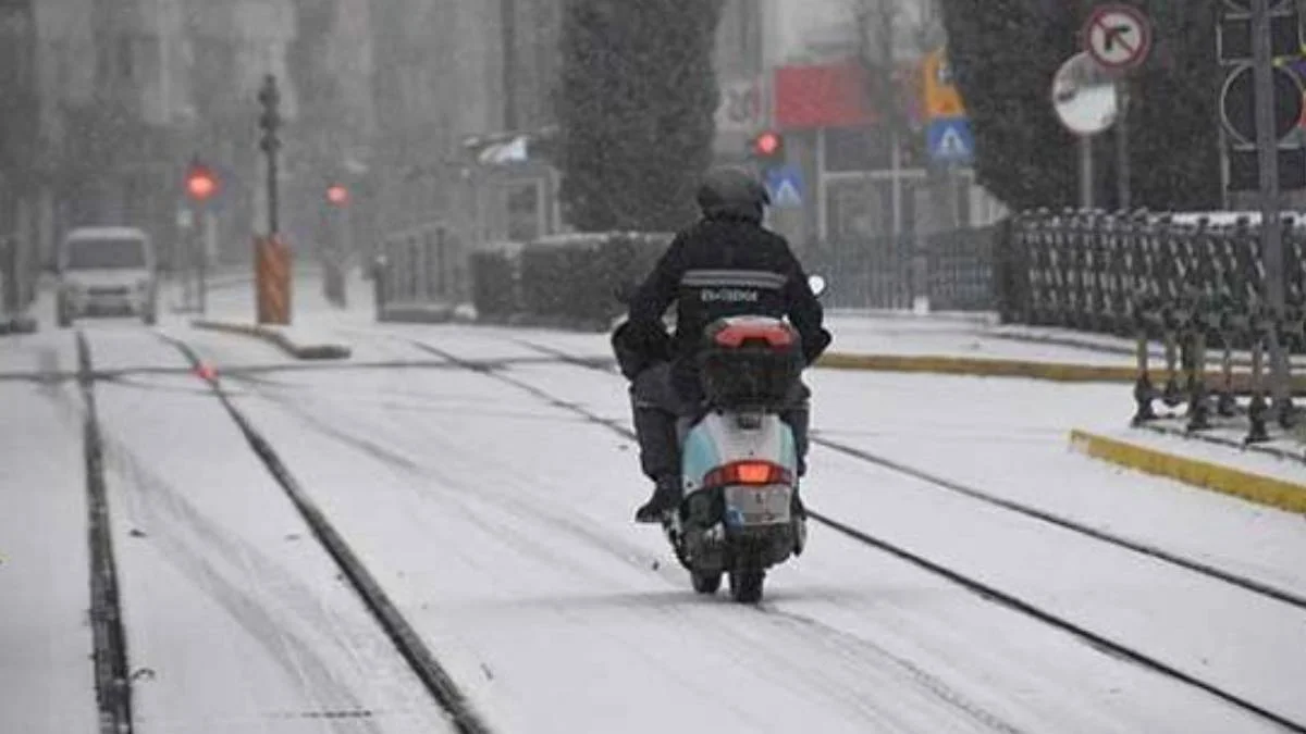 İstanbul Valiliği'nden motokurye kararı