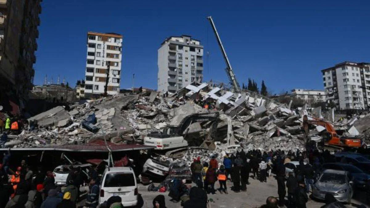 Japonya Türkiye'ye deprem yardımını artıracak