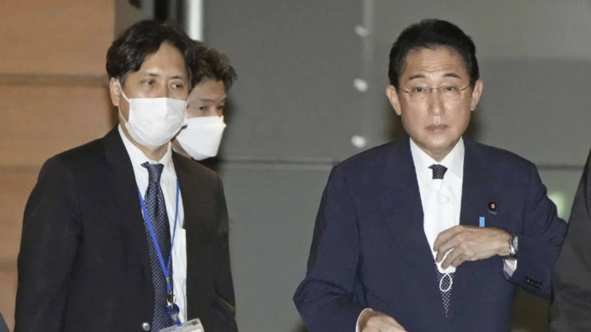 Japonya yönetiminde 'LGBT yorumu' yapan yanıyor