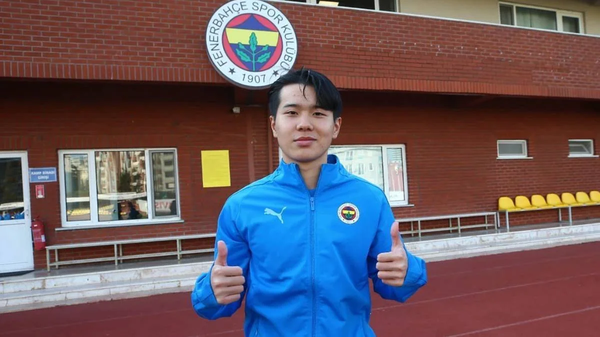 Jin-ho Jo kimdir? Fenerbahçe'nin yeni transferi Jin-ho Jo hangi mevkide oynuyor?