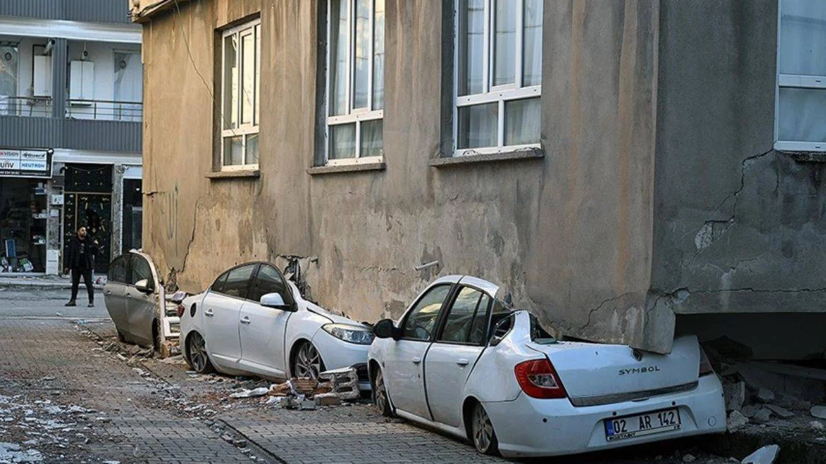Neden bu kadar yıkıcı oldu? ABD'li sismologdan çarpıcı detaylar