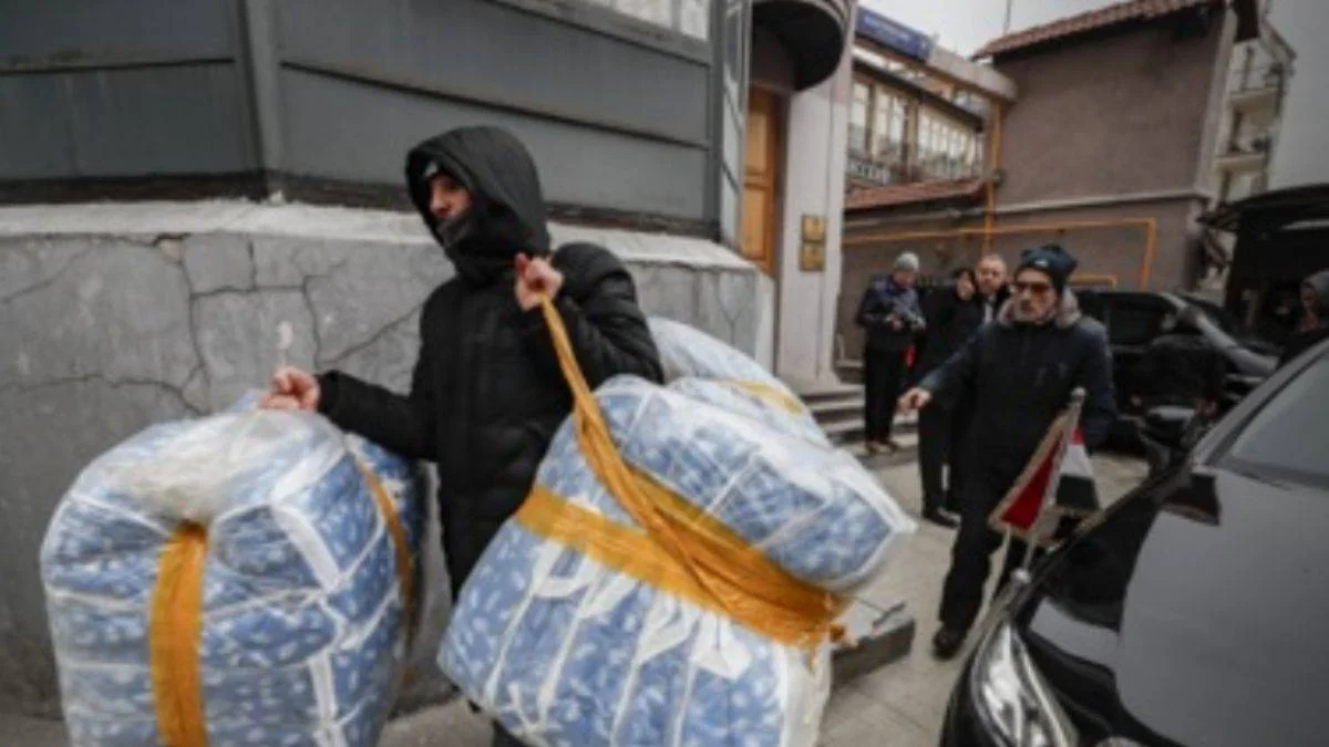 Rusya'daki Türkler ve Ruslar, depremzedeler için seferber oldu