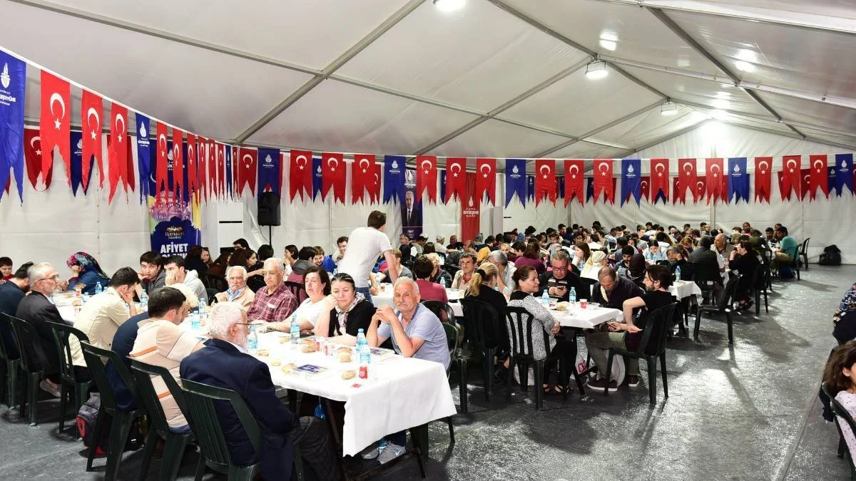 2023 İstanbul İftar çadırı nerede var? İstanbul'da iftar çadırı hangi ilçede kuruldu?