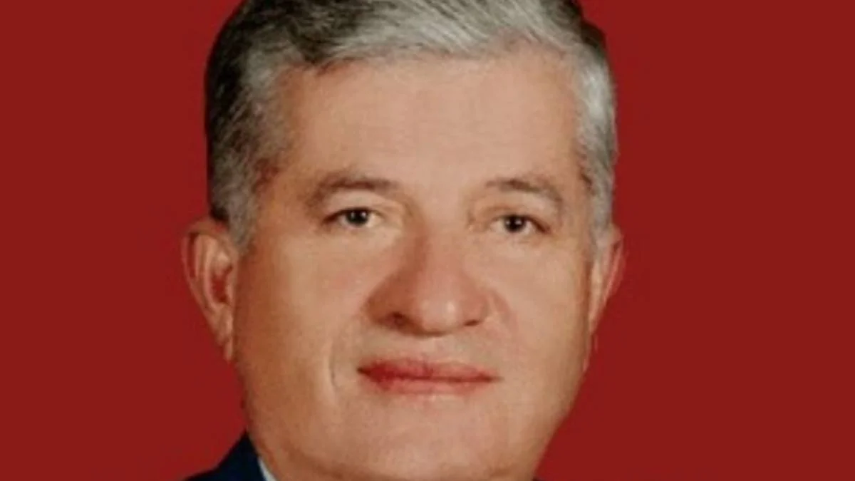 Ahmet Çörekçi kimdir?
