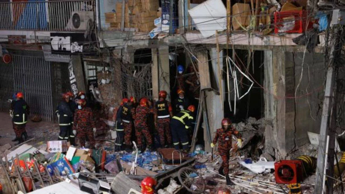 Bangladeş'te bir binadaki patlamada en az 14 kişi öldü