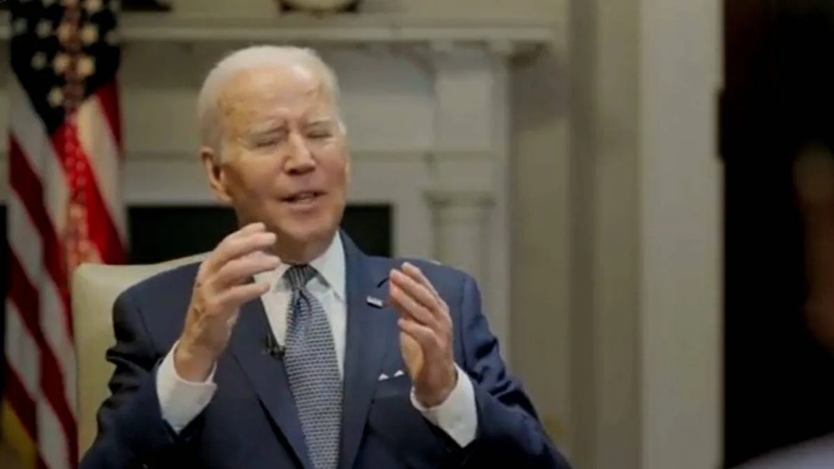 Biden 'eşcinsel aydınlanması' yaşamış!