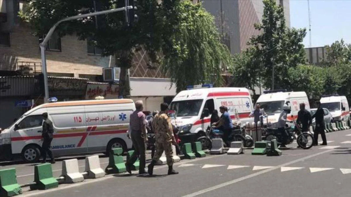 İran'dan toplu zehirlenme vakalarıyla ilgili açıklama