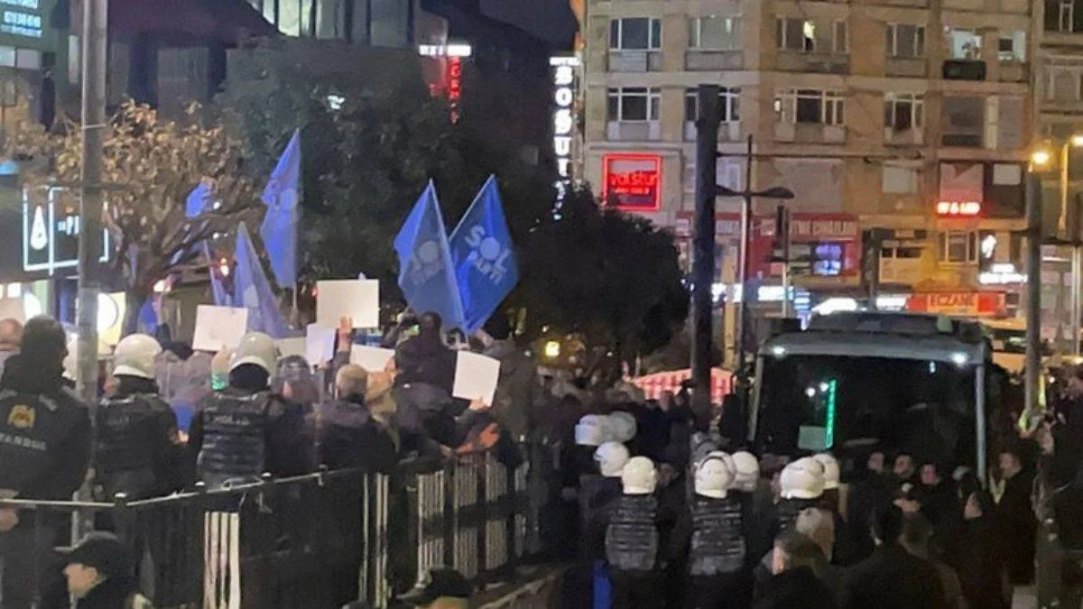 İstanbul'da izinsiz gösteri; 8 gözaltı