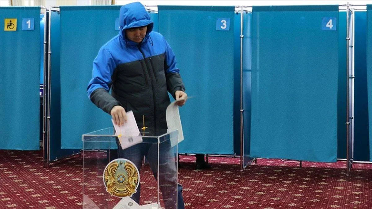 Kazakistan'da halkın neredeyse yarısı sandığa gitmedi