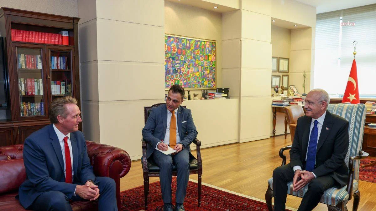 Kılıçdaroğlu, ABD Büyükelçisi Jeffry L. Flake'i kabul etti