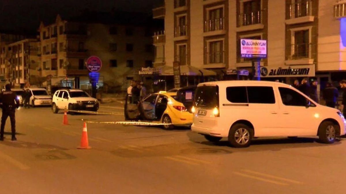 Kız arkadaşını öldüren şüpheli, takside intihar etti