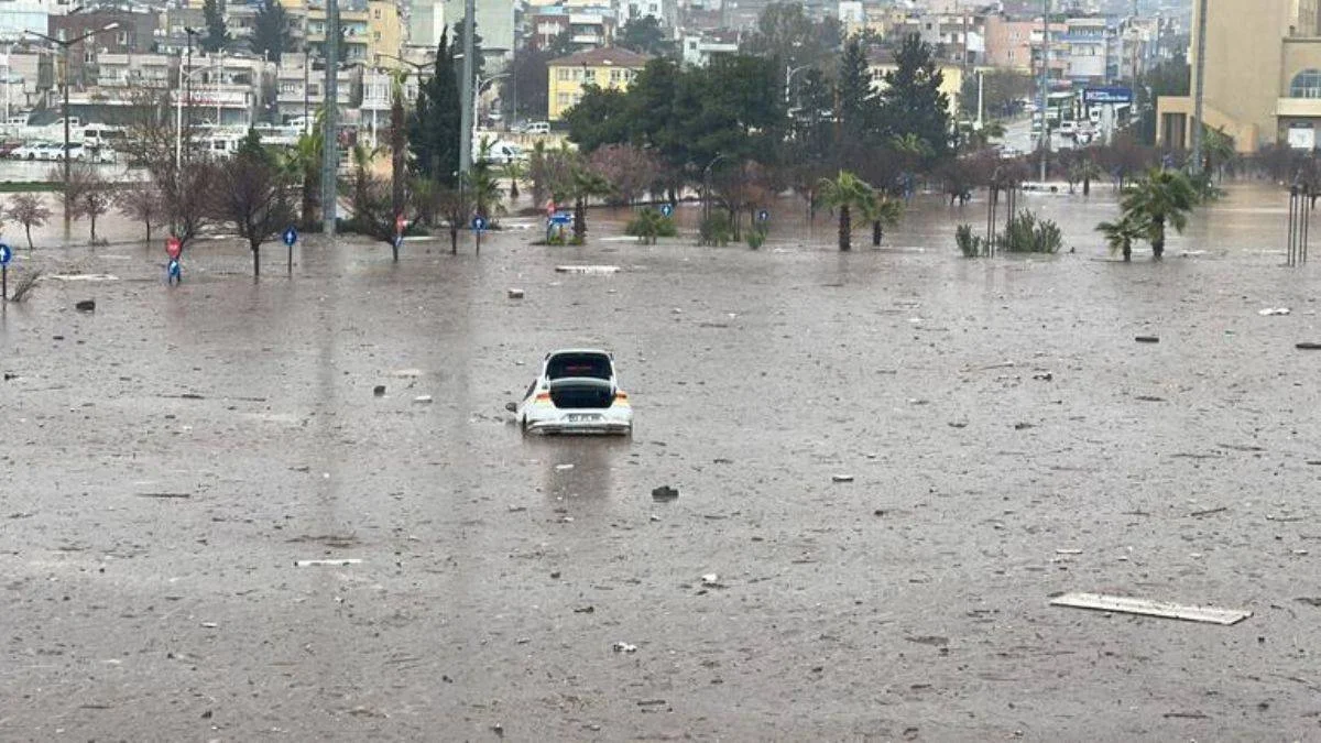 Şanlıurfa ve Adıyaman'da sel: Ölü sayısı 14'e yükseldi