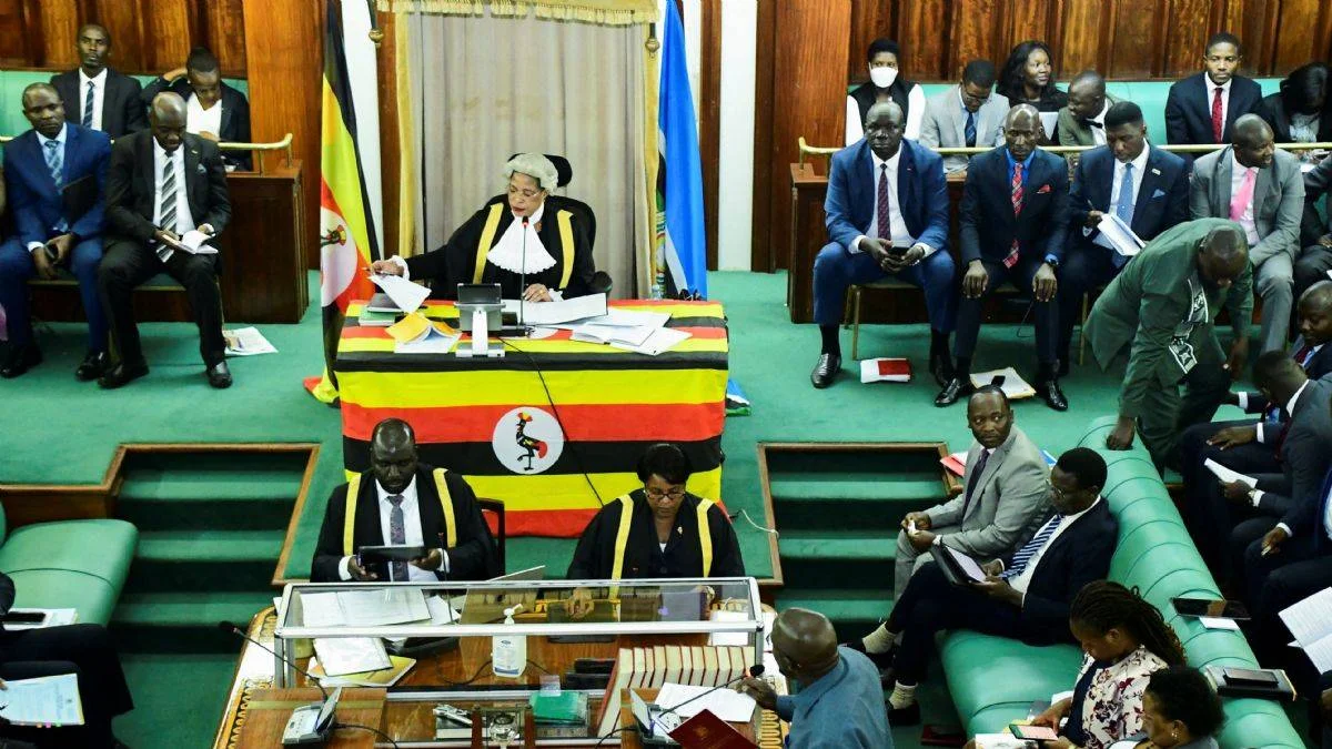 Uganda'da LGBT'lilere hapis kararı