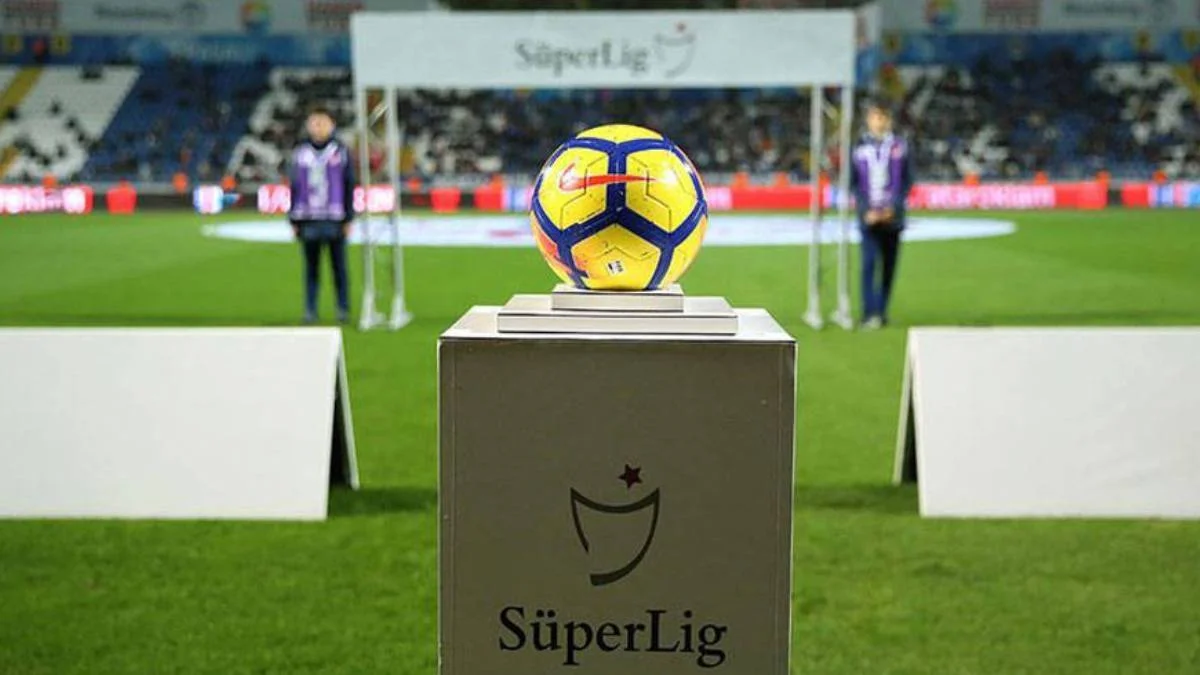 29 Nisan bugün hangi takımın maçı var? Bu akşam (Cumartesi) kimin maçı var? Süper Lig 32. hafta maçları