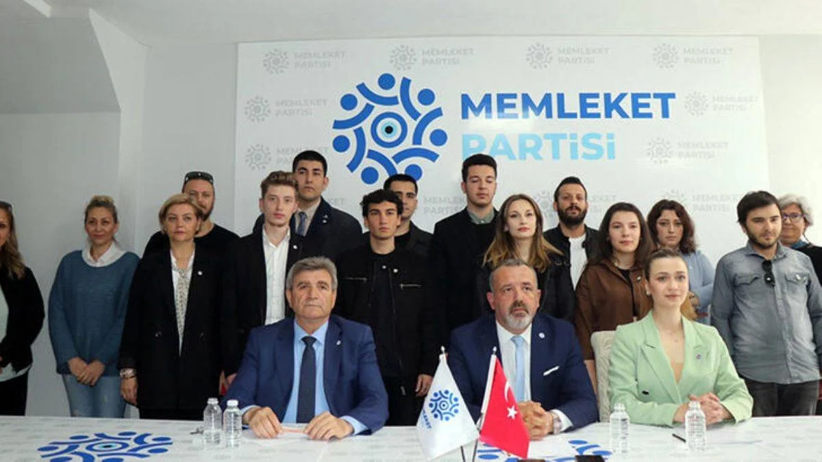 Adaylıktan çekilen Memleket Partili adaylardan açıklama