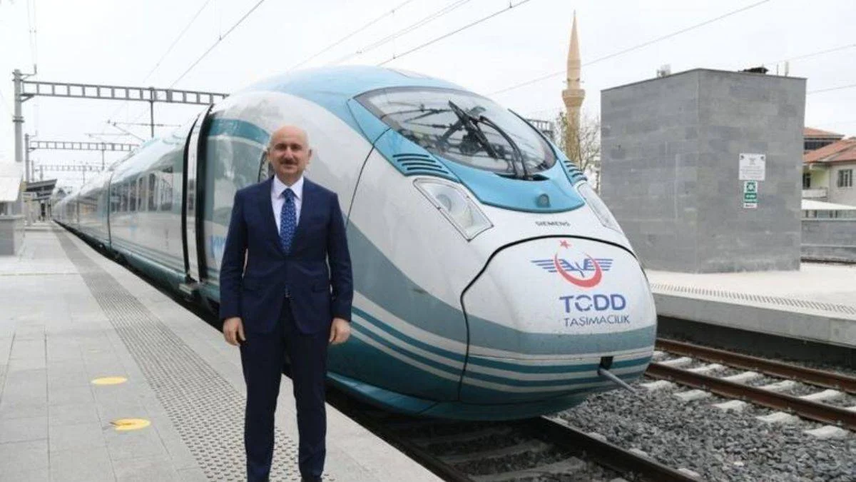 Ankara-İstanbul süper hızlı tren ile 89 dakika!