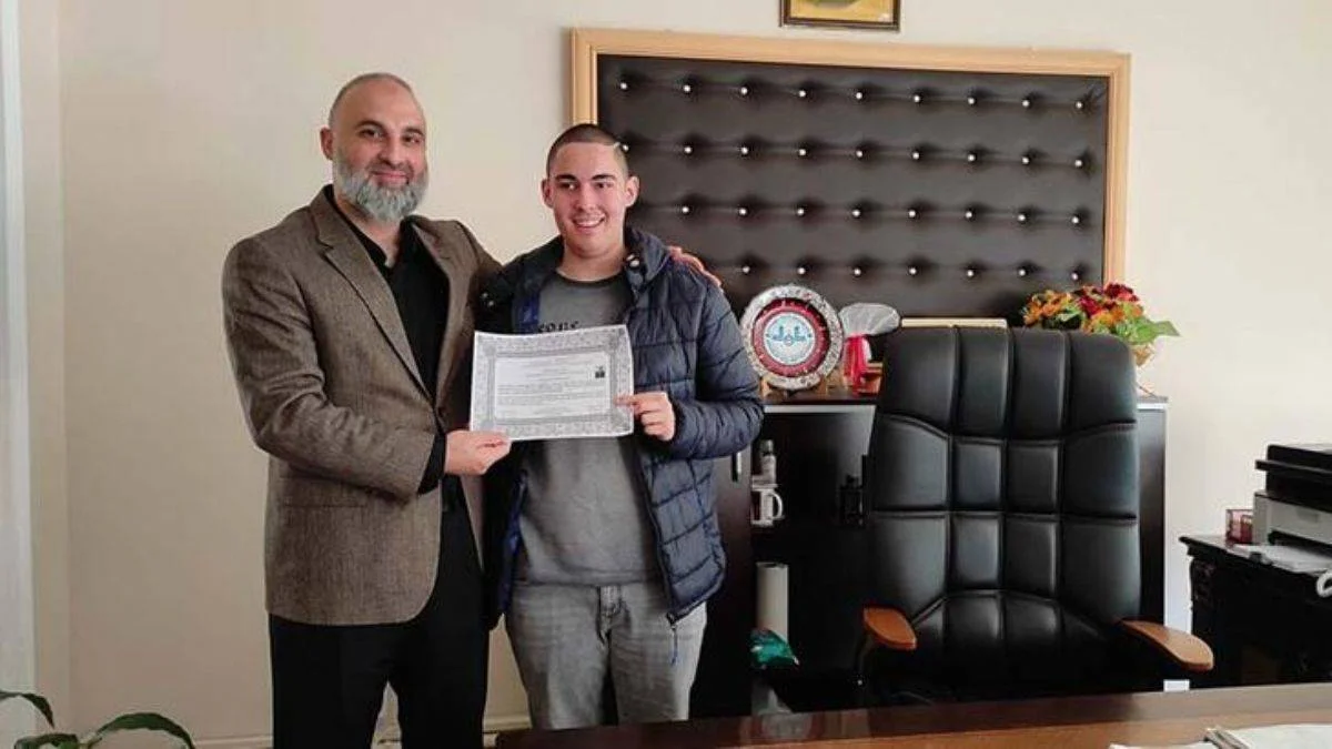 Avusturyalı genç, Edirne'de Müslümanlığı seçti