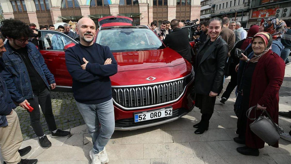 Bakan Özer, Togg'u Ordulular ile buluşturdu