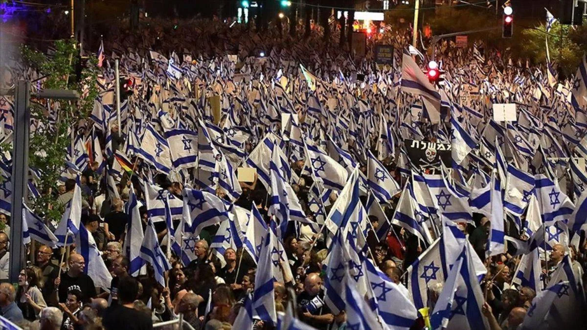 İsrail'deki protestolarda 'Mossad parmağı'