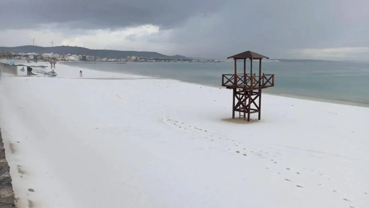 İzmir Çeşme'ye kar mı yağdı? Nisan 2023 İzmir'e dolu mu yağdı?