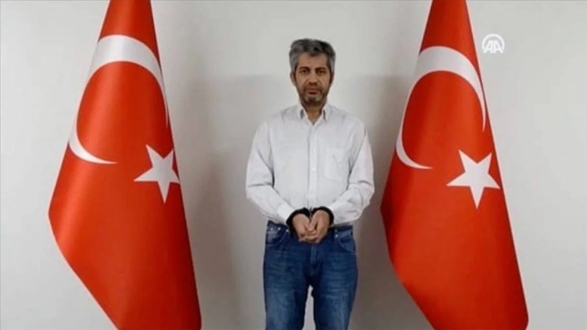 MİT, FETÖ'nün finans elemanını Türkiye'ye getirdi