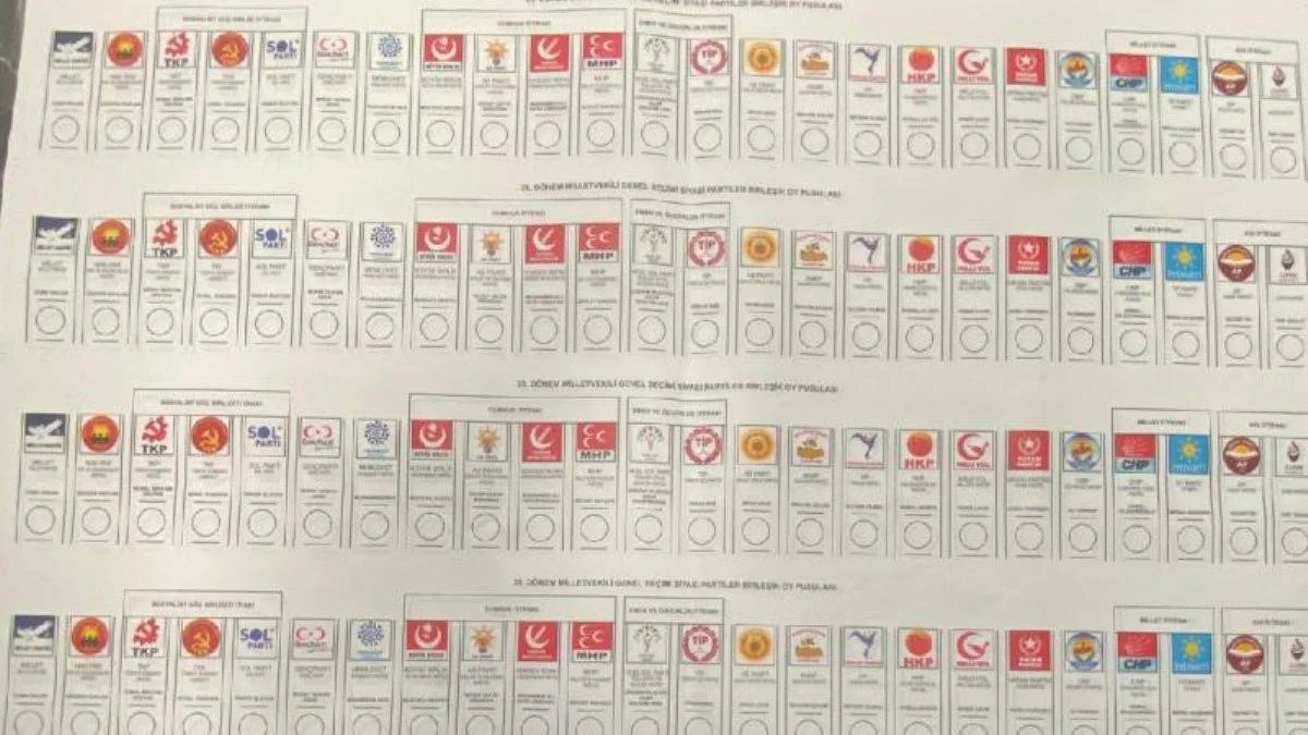 Oy verirken dikkat; 9 farklı boyda oy pusulası var