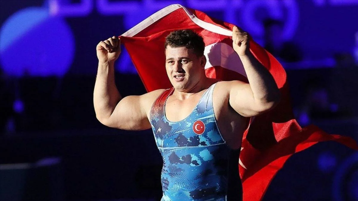 Rıza Kayaalp 12'inci kez Avrupa şampiyonu!