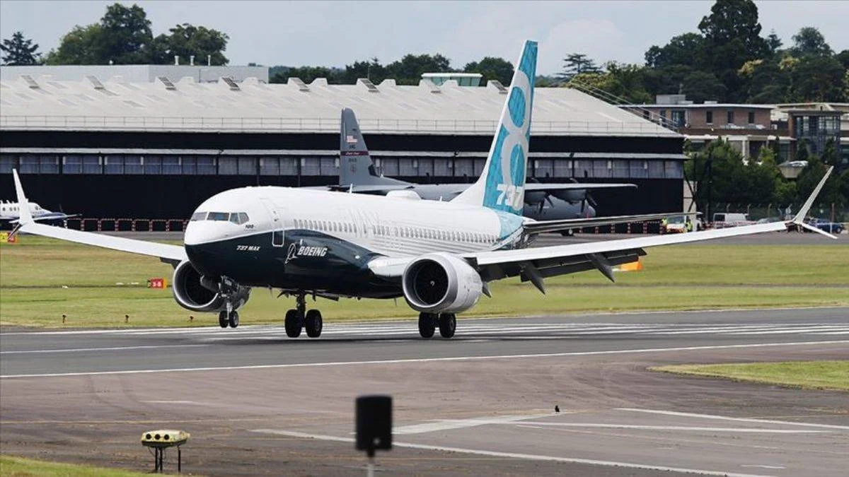 Uçak üreticisi Boeing 425 milyon dolar zarar etti