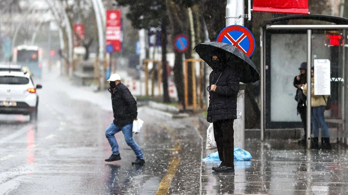 Yurdun batı kesimleri için kuvvetli yağış uyarısı