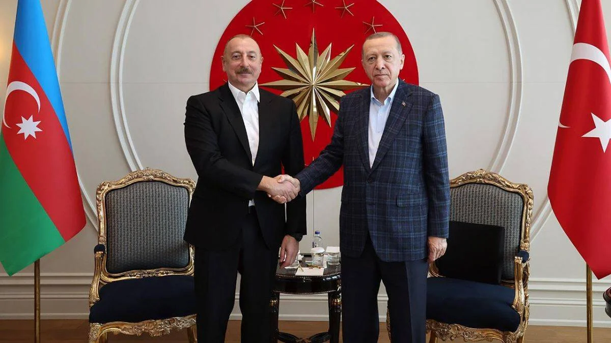 Erdoğan'a ilk tebrik telefonu Aliyev'den