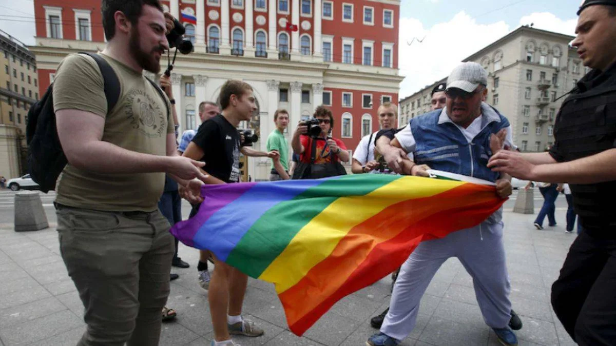LGBT teşvikçisi Alman Rusya'dan kovuldu