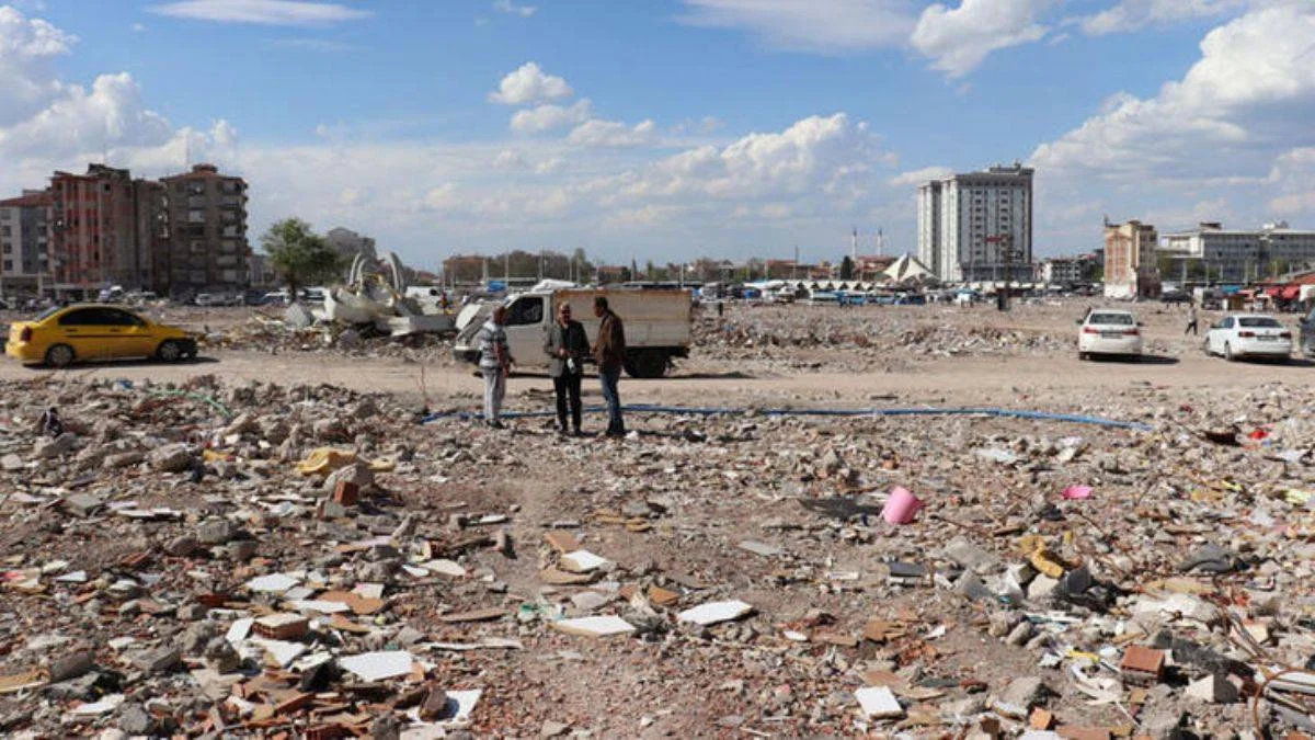 Malatya'da enkazın yüzde 99,1'i kaldırıldı