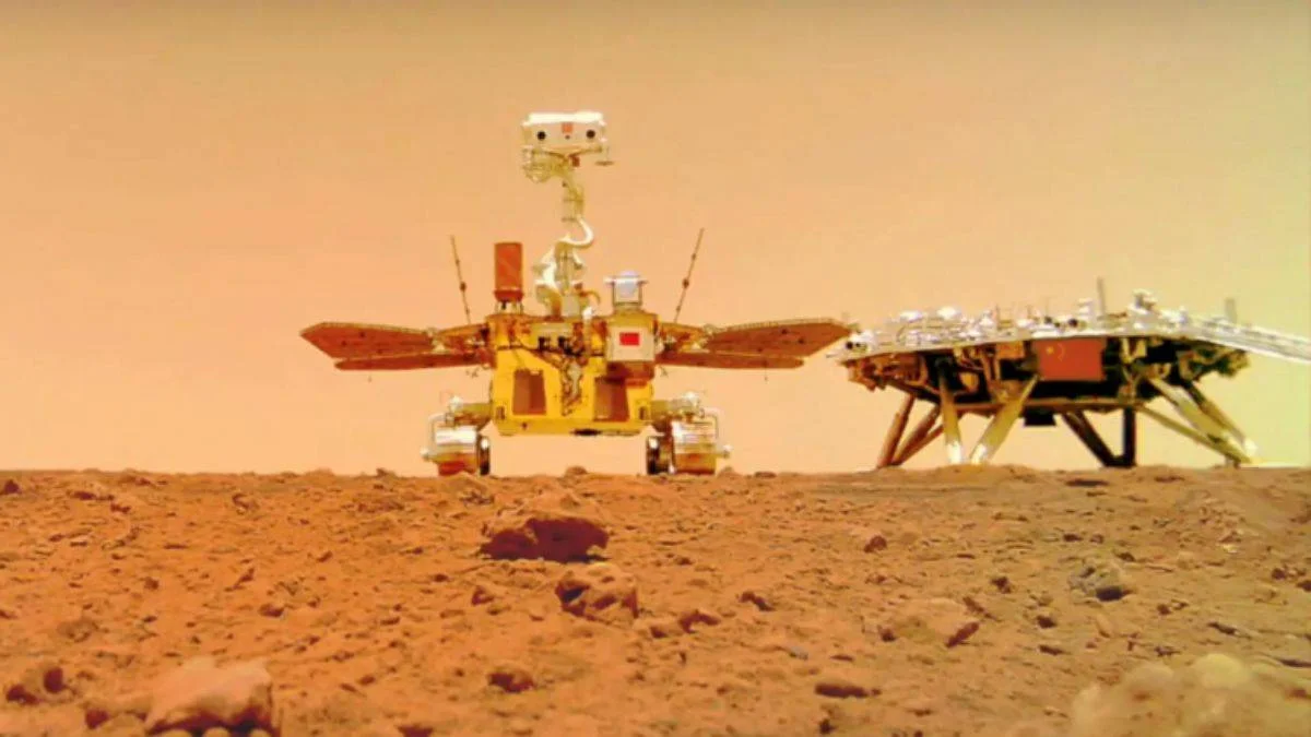 Mars'a kar yağmış!