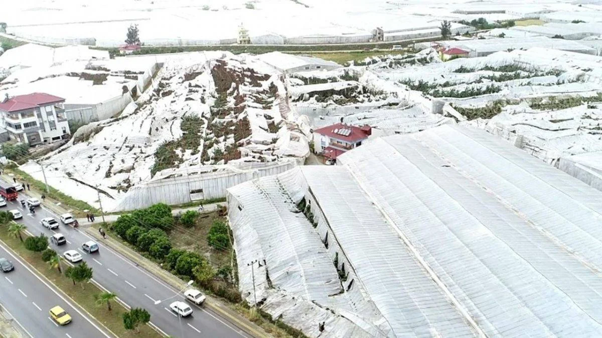 Mersin'de hortum: 13 yaralı