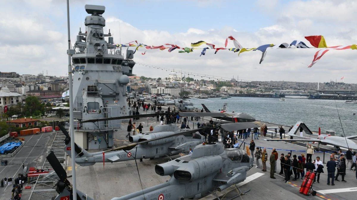 TCG Anadolu'yu 400 bin kişi ziyaret etti
