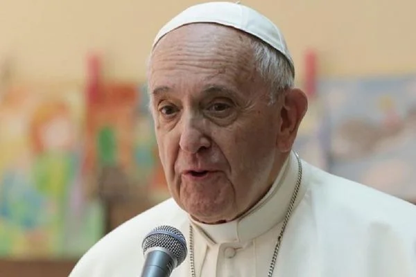 Ameliyat edilen Papa'nın sağlık durumu hakkında açıklama yapıldı