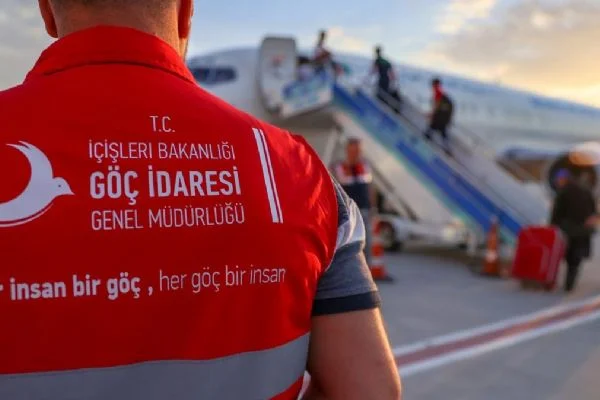 Bakanlık duyurdu: 2 bin 253 düzensiz göçmen sınır dışı edildi