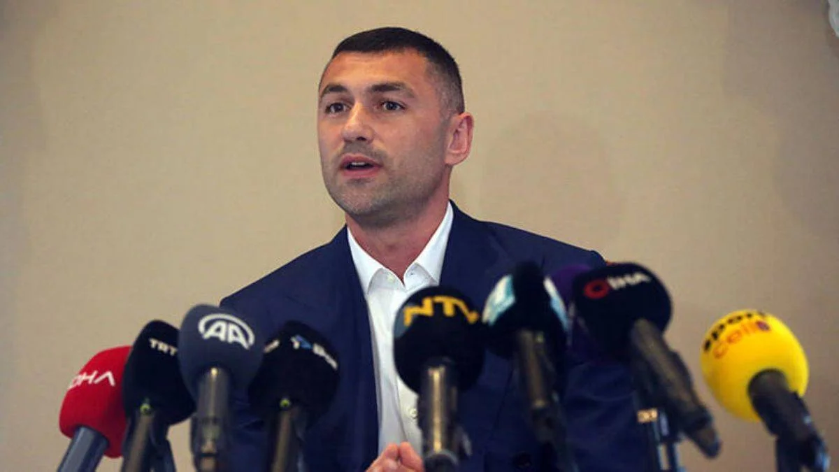 Burak Yılmaz futbolu bıraktı