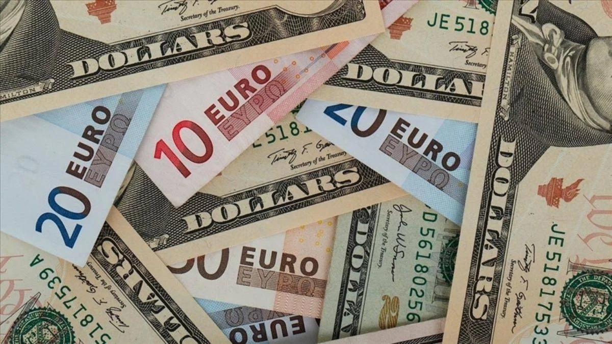 Dolar ve Euro'da yeni zirve