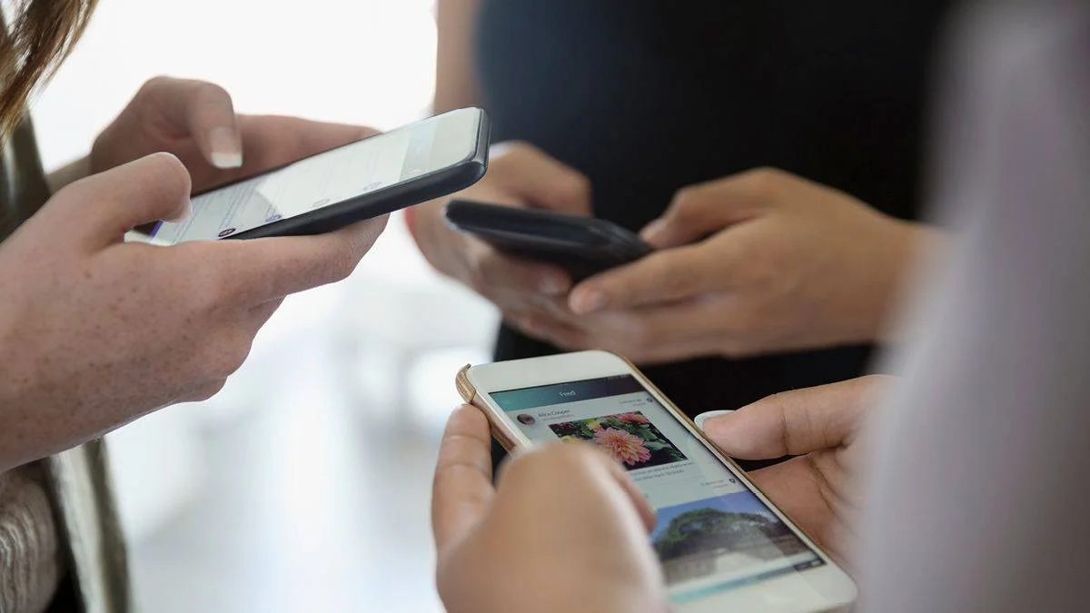 Fransa'da cep telefonu üzerinden takip kararı