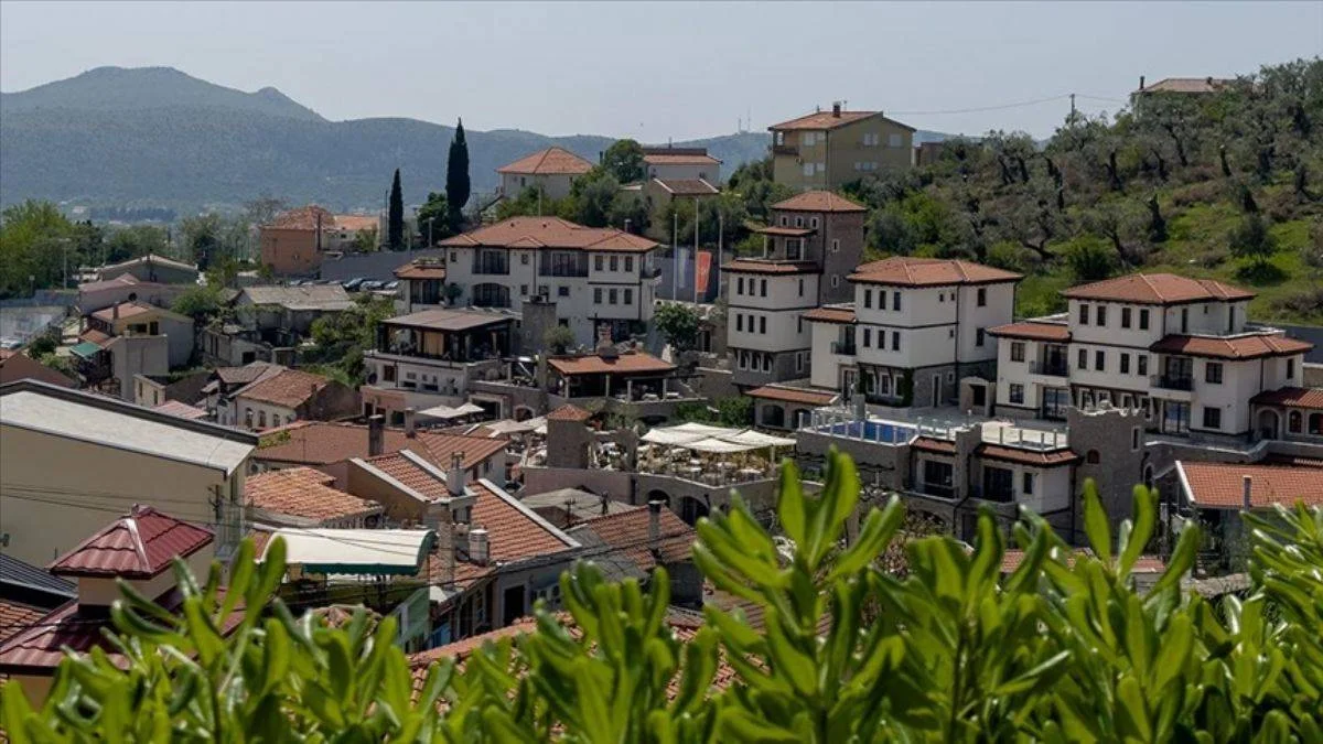 Karadağ'ın huzurlu liman şehri: Bar
