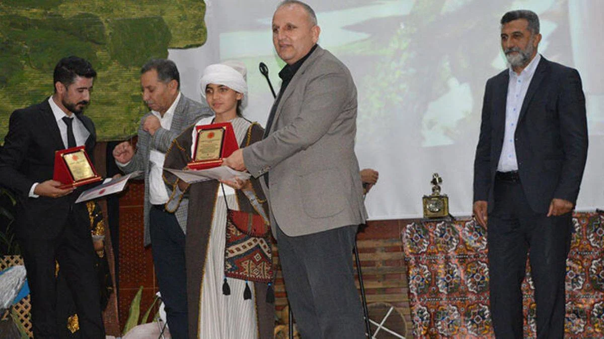 Mardin'de Kürtçe şiir yarışmasına büyük ilgi
