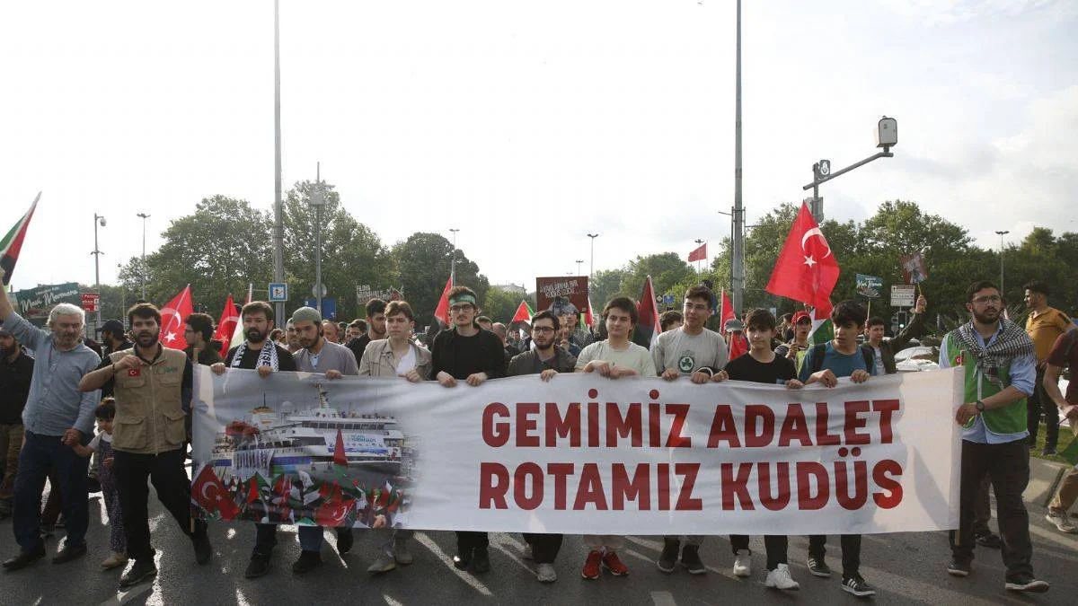 Mavi Marmara'nın 13. Yıldönümünde yürüyüş gerçekleştirildi