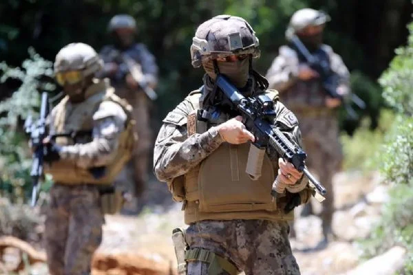 MSB: Türk komandoları Kosova'ya gidiyor
