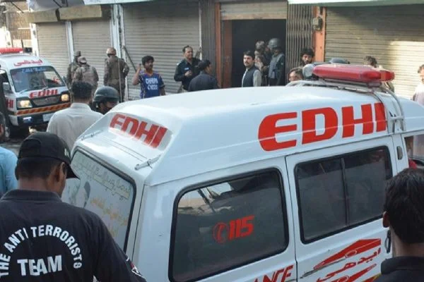 Pakistan'da bombalı saldır! 2 sivil öldü