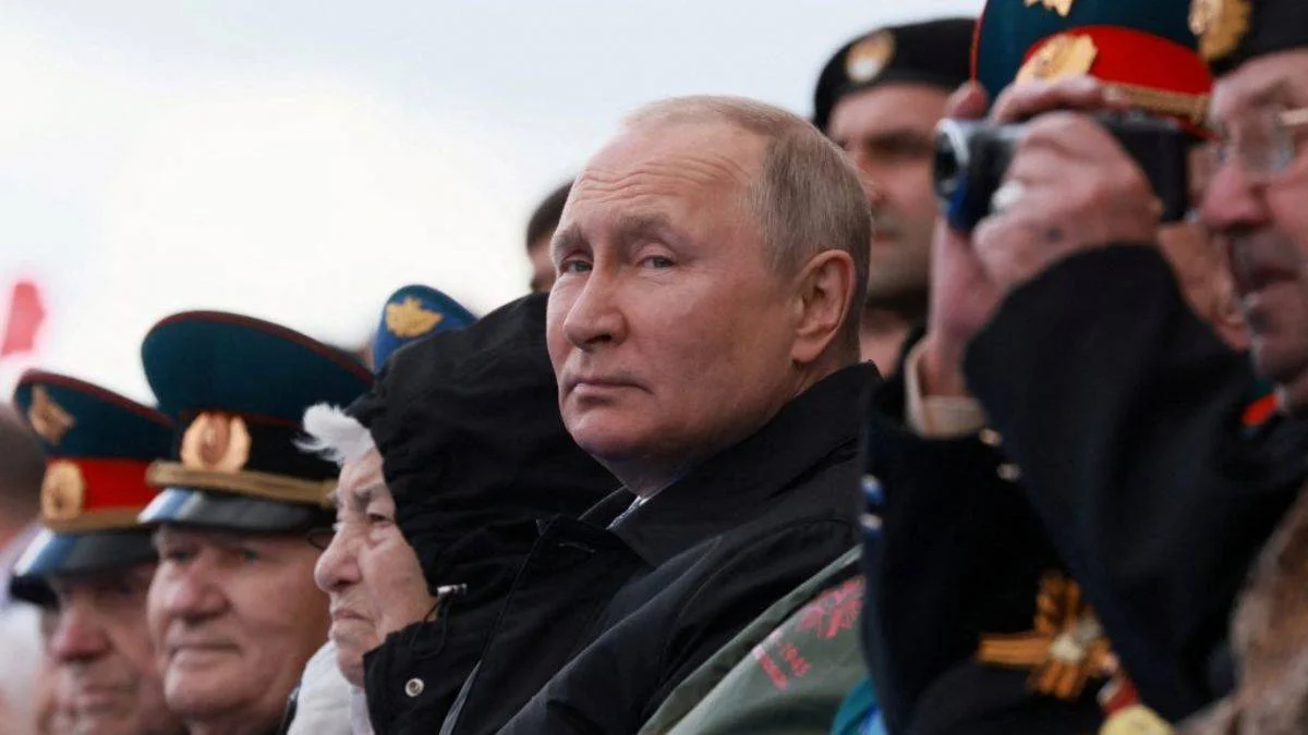 Putin'den Rusya ve Ukrayna ordusu karşılaştırması