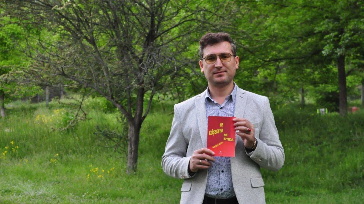 Şiir ve denemenin yeni örneği: Ne Köşedeyim Ne Kıyıda